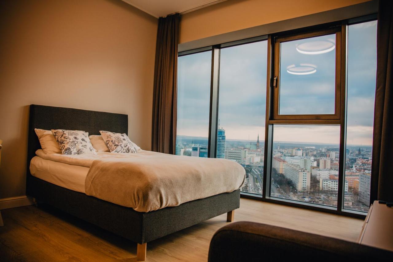 Jbhotels Premium Hanza Tower Apartment *