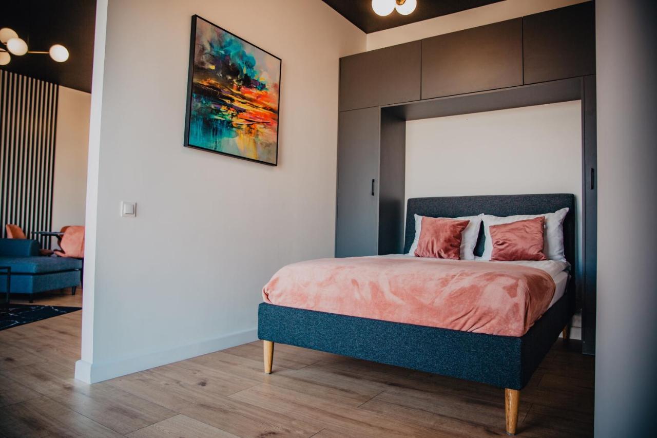 Jbhotels Premium Hanza Tower Apartment *